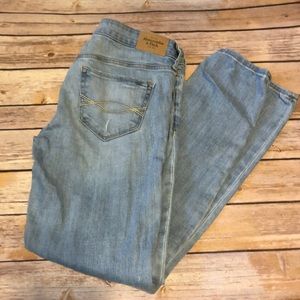 Abercrombie & Fitch Jeans with Style 👖